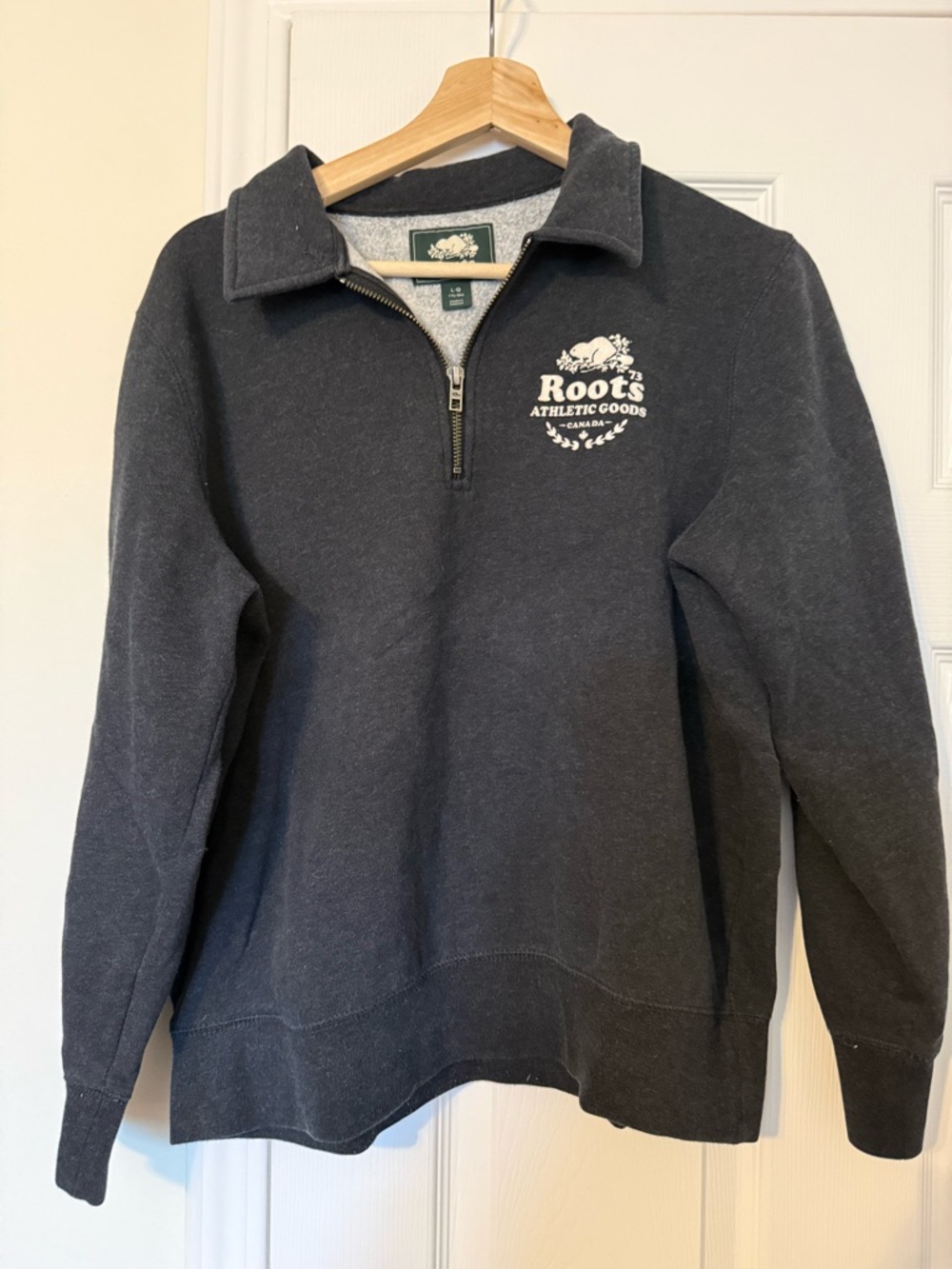 Roots Women’s Zip-Up Pullover Sweatshirt in Heathered navy
